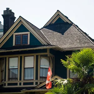 4* Bed and breakfast O Canada House